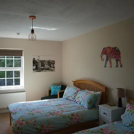 Hostel The River House