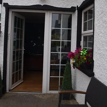 ホステル The River House