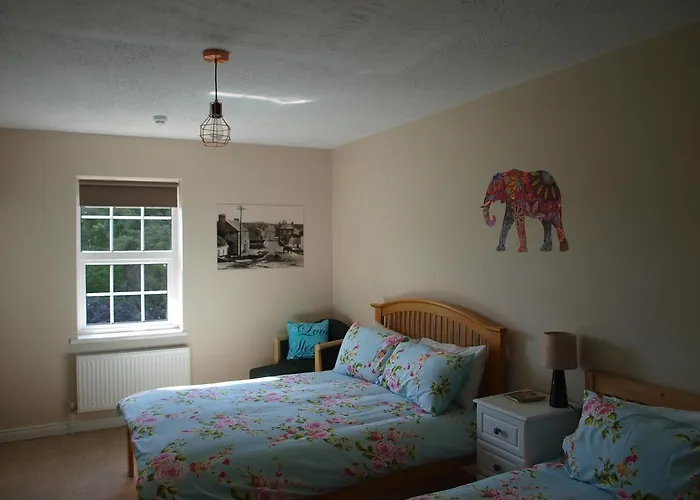 Hostel The River House