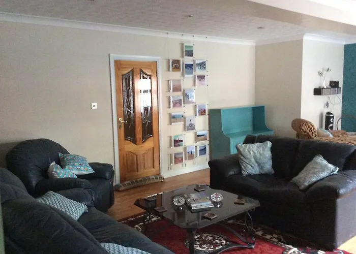 Hostel The River House *