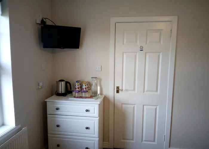 Hostel The River House *